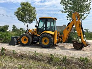 Retroexcavadora JCB 4CX Amarilla Usada con Cargador Frontal, Brazo Excavador, Motor y Caja de Cambios - Product Image 6