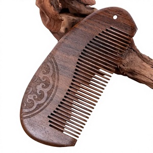 Mini Peine de Madera Ecológico Hecho a Mano, Peine de Bolsillo de Bambú, Regalo Artesanal Natural - Product Image 1