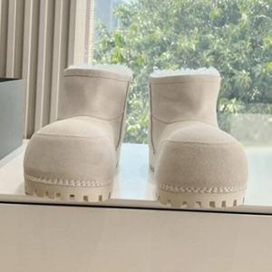 Manufacturer Custom Luxury Unisexs <b>Men</b> <b>Warm</b> Platform Ski <b>Boots</b> Thick Sole Vintage Big Toe Genuine Leather Snow Women Ankle <b>Boots</b> - Product Image 5