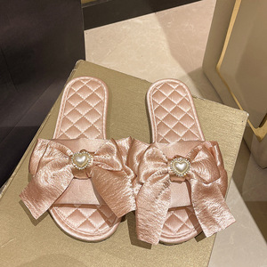 Sandalias Planas Cerradas Cómodas para Mujer, Decoración de Flores con Pedrería, Correa Elástica en la Parte Trasera, Zapatos de Playa, Sandalias Casuales de Verano - Product Image 1