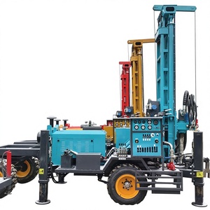 Machine de forage de puits d'eau montée sur remorque 150m 200m pour la <span class=keywords><strong>vente</strong></span> chaude, forage à couple élevé et haute efficacité - Product Image 4