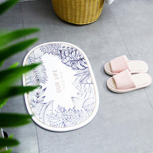 Tapis de bain ovale en terre de diatomée style nordique, motif végétal, absorbant et séchage rapide pour salle de bain - Product Image 1