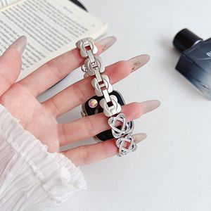 Nouveau <span class=keywords><strong>bracelet</strong></span> en métal brillant pour <span class=keywords><strong>Apple</strong></span> <span class=keywords><strong>Watch</strong></span> Band <span class=keywords><strong>SE</strong></span> 6, <span class=keywords><strong>bracelet</strong></span> de remplacement de luxe pour femmes avec diamants pour IWatch 5 4 3 49 mm 44 mm 38 mm - Product Image 5
