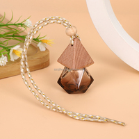 Flacon de parfum pour voiture en verre triangulaire de 8 ml de haute qualité avec bouchon en bois, couleur personnalisée, diffuseur de parfum anti-fuite, désodorisant à visser
