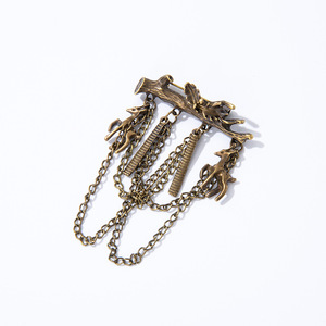Broches en alliage pour femmes, style européen et américain, chaîne britannique, badges personnalisés populaires, épingles à fleurs multicouches, cadeau polyvalent - Product Image 5