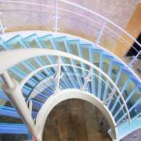 Escalier de luxe Double courbé avec cordes en hêtre, personnalisé en usine