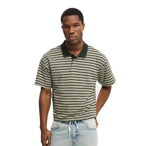 Polo de manga corta a rayas para hombre de calidad premium, corte regular, diseño casual de punto, con botones al frente. - Product Image 1