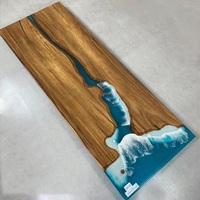 Table basse rectangulaire en bois et résine époxy bleu rivière, noyer massif ultra transparent