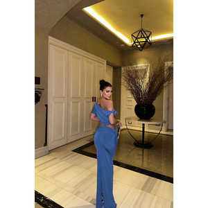 Conjunto de Falda de 2 Piezas Indigo Casual para Otoño, Tejido de Punto, Shorts Ajustados con Decoración de Logotipo, Top de Color Sólido - Product Image 1