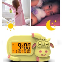 Réveil de bureau pour tout-petits bon marché en gros Fonction d'entraînement au sommeil avec rétroéclairage Horloge avec enregistreur vocal