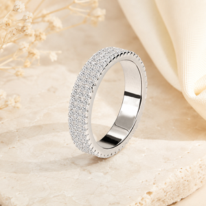 Anello a Forma di Ruota con Tre File di Zirconi, Design Creativo, Fascia Rotonda per Donna, Ideale per Feste - Product Image 1