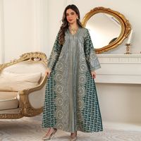 Robe longue musulmane de luxe multicolore à sequins brodés, col en V, manches longues, tenue modeste, Dubaï 2025