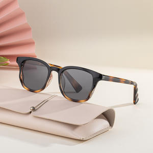 Gafas de sol cuadradas para hombre ZT-99312 con lentes de PC UV400, montura de plástico y metal, ligeras, para uso en exteriores. - Product Image 2