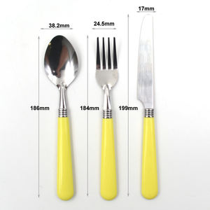 Ensemble de couverts en argent à manche en <span class=keywords><strong>plastique</strong></span> coloré <span class=keywords><strong>vaisselle</strong></span> avec cuillère confortable couteau à fourchette pour restaurants hôtels campeurs - Product Image 6