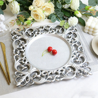 Assiette carrée de style nordique en PP de marque BOLIDE, écologique et durable, idéale pour les fêtes, les hôtels, les mariages et les dîners d'anniversaire (vente en gros)