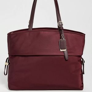 Women's Custom Nylon Summer Fashionable Large <b>Tote</b> Bags DIY Travel Shopping <b>Zip</b> Closure Shoulder Bags Multiple Pockets - Product Image 1