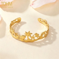 Brazalete Abierto de Acero Inoxidable Chapado en Oro PVD de 18K, Brazalete Hueco con Diseño de Playa, Palmera, Estrella de Mar, Concha, Caballito de Mar y Delfín