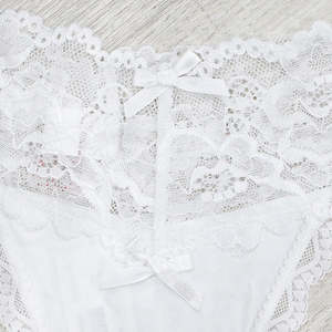 سراويل داخلية مريحة من الدانتيل الأبيض مطرزة من خلال الزهور مثيرة بفيونكة للنساء - Product Image 4