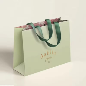 Bolsa <span class=keywords><strong>de</strong></span> <span class=keywords><strong>Papel</strong></span> <span class=keywords><strong>de</strong></span> <span class=keywords><strong>Regalo</strong></span> <span class=keywords><strong>de</strong></span> Lujo Personalizada al <span class=keywords><strong>por</strong></span> <span class=keywords><strong>Mayor</strong></span>, Bolsa <span class=keywords><strong>de</strong></span> <span class=keywords><strong>Papel</strong></span> Laminado Grande con Relieve Mate <span class=keywords><strong>de</strong></span> Alta Calidad y Asa <span class=keywords><strong>de</strong></span> Algodón - Product Image 1