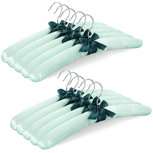 Cintres rembourrés en satin doux, design nœud vert menthe, pour tissus délicats, vêtements de mariée et organisation de placard - Product Image 1