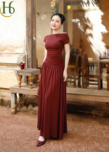 Nouvelle Collection Été 2026 : Ensemble Formel Rayé 2 Pièces pour Femme – Haut à Col Bateau Manches Longues et Pantalon en Satin de Polyester Respirant - Product Image 5