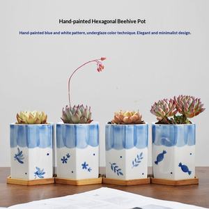 Nouveau pot de fleurs en céramique de style chinois à fleurs bleues peintes à la main, respirant, résistant à la corrosion, pour plantes vertes de bureau, petit pot de fleurs charnu - Product Image 3