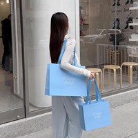 Sac shopping en papier premium personnalisé avec logo, durable, réutilisable, matière respirante pour les soins de la peau, le rouge à lèvres, le parfum