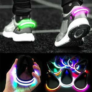 LED ayakkabı klip ışıkları gece koşu dişli için USB şarj, renk değiştirme RGB Strobe ve istikrarlı renk flaş koşu için