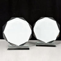 Trophées et Plaques en Cristal Personnalisables – Trophée Octogonal Vierge en Cristal pour Sublimation