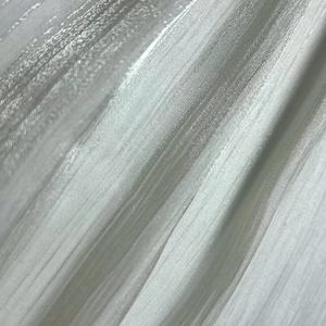 Vente en gros de tissu de satin de tissu de polyester 100% lisse crêpe de satin pour le marché de Noël et les fêtes de New York - Product Image 5