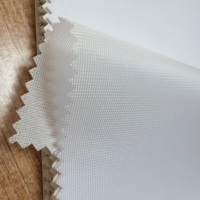 Tissu tricoté allemand B1 ignifuge 115 g/m² pour drapeaux promotionnels en forme de goutte d'eau à simple face