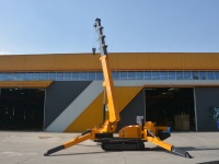 Grue araignée portable 5t, poids net 6,1 tonnes, pour une utilisation et un transport stables