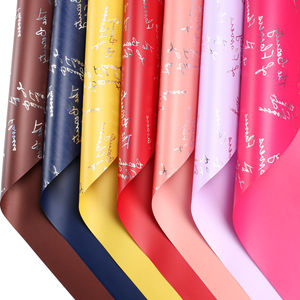 Rollo de papel de regalo de estampado en caliente de flores coreanas de 20 hojas, envoltura de regalo de ramo impermeable con revestimiento de PE - Product Image 1