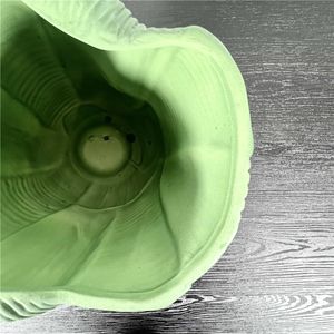 Juego de Jarrones Modernos de Cerámica y Porcelana, Diseño Irregular de Flores Verdes para Decoración del Hogar, Jarrones Mate y Esmaltados para Uso en Patio - Product Image 4