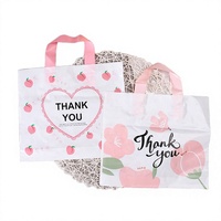 Sac fourre-tout réutilisable en PE imprimé rose/blanc/noir personnalisé avec poignée découpée, sacs de courses recyclables, emballages de boutique avec logos
