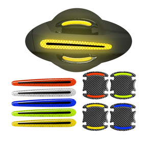 Protector de Manijas de Puerta de Coche Universal, Adhesivos Reflectantes de Fibra de Carbono, Antiarañazos - Product Image 4
