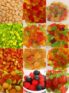 Wholesale OEM Assorted 3D <strong>Halal</strong> Gummy Candy Cartoon Shape Customizable <strong>Sweet</strong> Bulk Gift Packaging 1kg/bag Soft Candy - Product Image 4