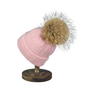 Bonnet unisexe en acrylique lavande avec pompon marron, tricoté à la main, couleur unie, chapeau d'hiver pour adultes 56-58CM, style décontracté - Product Image 3