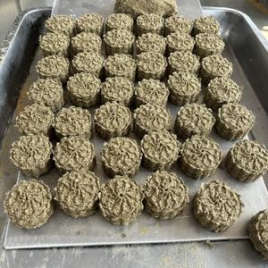 Máquina para hacer galletas Timothy <span class=keywords><strong>Molar</strong></span>, máquina semiautomática para hacer cubos de hierba de alta calidad, máquina para hacer galletas Timothy - Product Image 5