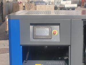 Compresseur d'air à vis à deux étages HT 15KW-220KW Refroidi par air Stationnaire Lubrifié 380V 50Hz 3P Compresseur d'air industriel - Product Image 6