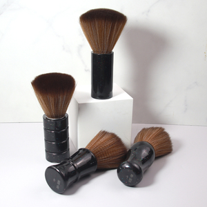 Cepillo de peluquería con cerdas suaves y logotipo personalizado, cepillo de plástico para limpiar el cuello, para cortes de pelo en salones de belleza - Product Image 6