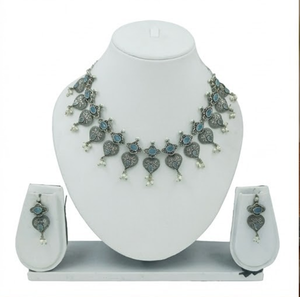 DIVYORO Ensemble collier et boucles d'oreilles en argent oxydé avec pierre bleue motif feuille pour femme, idéal pour les fêtes et les fiançailles, pendentif de créateur classique - Product Image 4