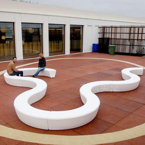 Chaise de jardin en résine, design contemporain, durable, pour utilisation sur sol dur - Product Image 3