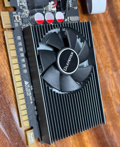 การ์ดจอ GPU GT610 2GB DDR3 VGA 35W 64-bit PCI สำหรับเดสก์ท็อป พัดลมเดี่ยว การ์ดแสดงผลสำหรับพีซี ขายส่ง การ์ดจอ 2GB DDR3 GPU GT610 - Product Image 3