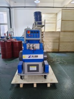 Machine de pulvérisation de mousse de polyuréthane haute performance à entraînement hydraulique, contrôle PLC Linux, système de chauffage complet, garantie 1 an, strictes exigences