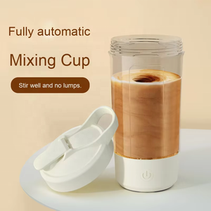Taza mezcladora automática inalámbrica recargable multifuncional, taza portátil de café en polvo <span class=keywords><strong>para</strong></span> deportes al aire libre - Product Image 3