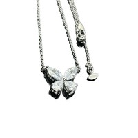 Collar con Colgante de Mariposa Hueca con Diamantes, Serie Phantom, Cadena de Bambú Elegante de Alta Gama para Mujer, Ideal para Bodas