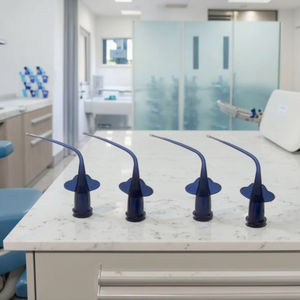 Cartuccia per siringa con punta dentaria monouso in plastica per pulizia e riempimento dei denti - Product Image 4