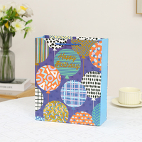 Sac cadeau imprimé Happy Birthday Hip Hooray avec estampage doré, sacs cadeaux pour fête d'anniversaire et emballage cadeau avec poignées en corde