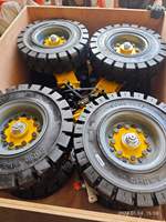 Roue de conteneur industrielle robuste de 16 pouces en caoutchouc pour conteneurs maritimes